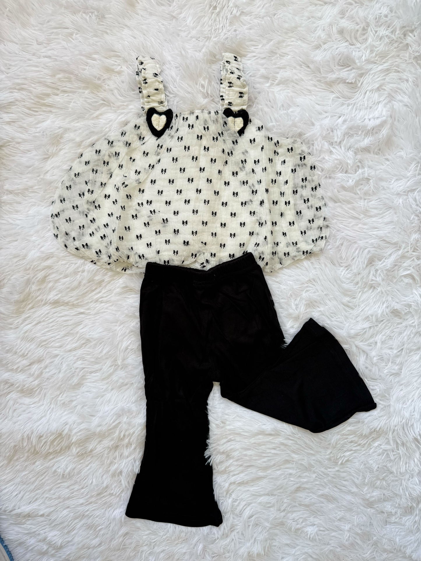 Heart sleevless tops and pants